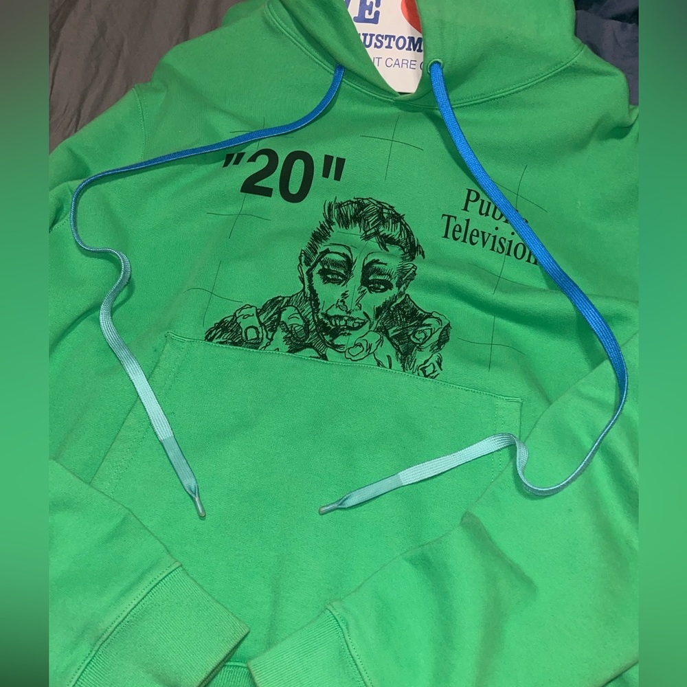 Used Off-white hoodie size Xl Green